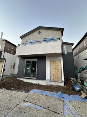 【その他共用部分】 | 【新築】カグラC棟 | ※施工中※いつでも目の届く敷地内に駐車場があります♪荷物がかさばりがちなお買物にも、敷地内駐車場があると便利ですよね☆
