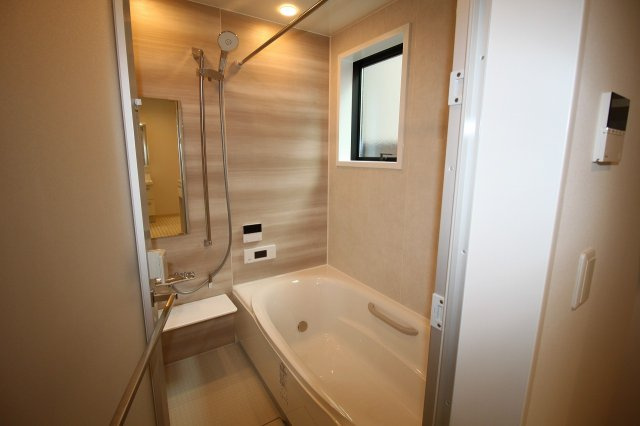 百石町　中古戸建（未入居物件）　2号地（全5棟）の浴室|ミストサウナ