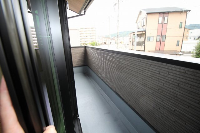 百石町　中古戸建（未入居物件）　2号地（全5棟）のバルコニー|2Ｆ　南西の部屋　6.41帖