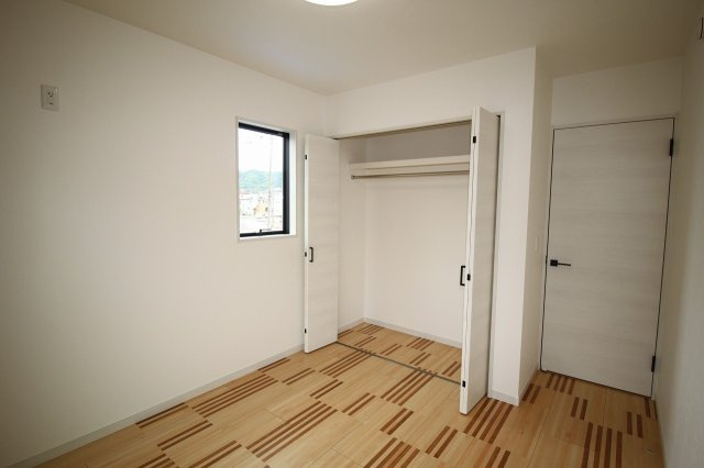 百石町　中古戸建（未入居物件）　2号地（全5棟）の洋室|2Ｆ　北東の部屋　6.0帖