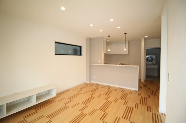 百石町　中古戸建（未入居物件）　2号地（全5棟）の居間・リビング|ＬＤＫ　15.11帖