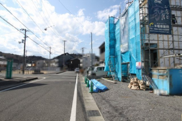 百石町　3号地　新築戸建の前面道路含む現地写真