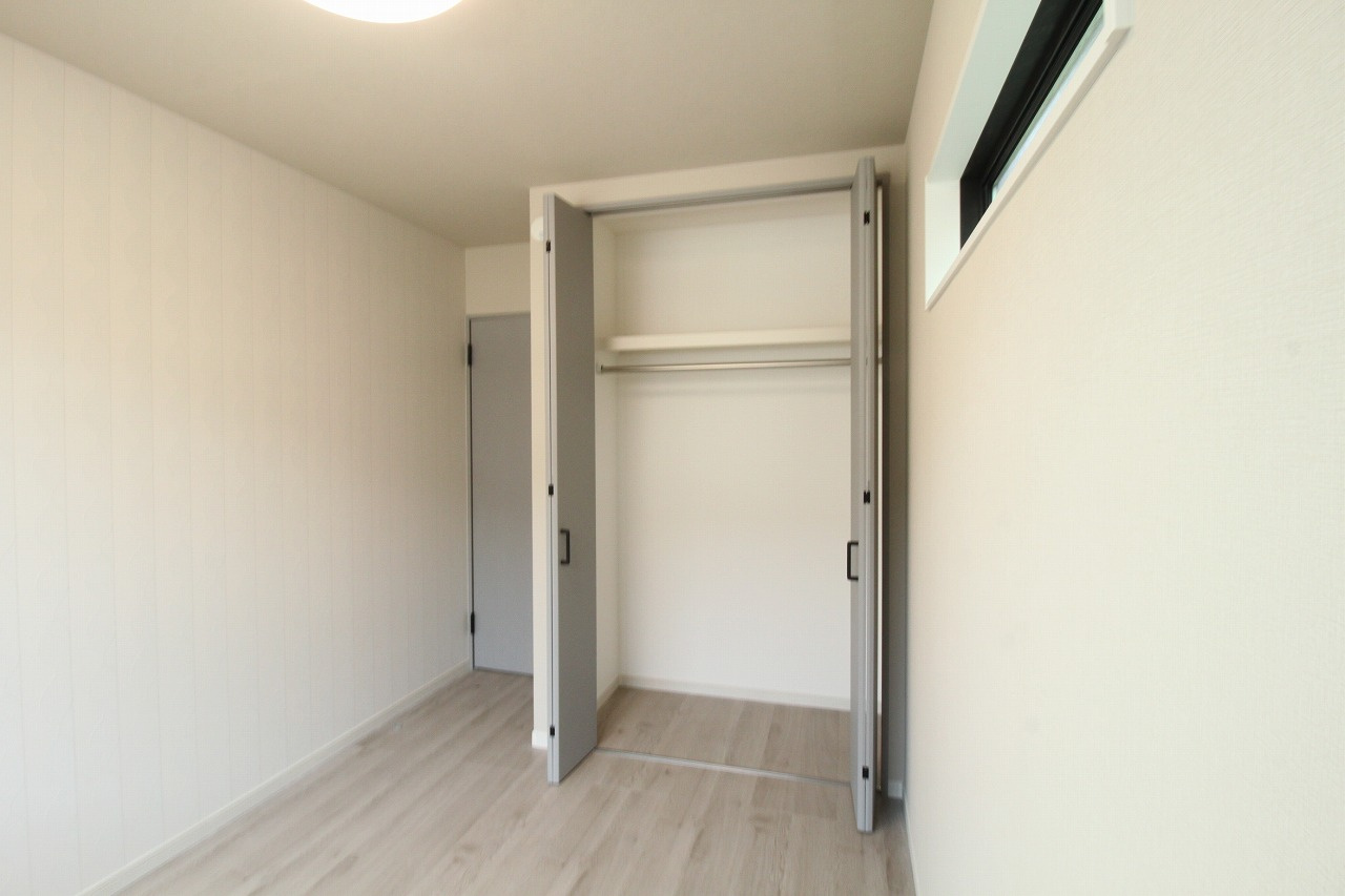 百石町　3号地　新築戸建の収納|2Ｆ　北の部屋　5.23帖