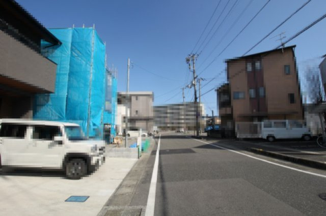 百石町　3号地　新築戸建の前面道路含む現地写真