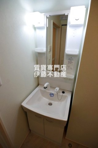 LUCE Ⅱの洗面所|独立洗髪洗面化粧台