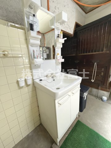 七山池原売家の独立洗面台