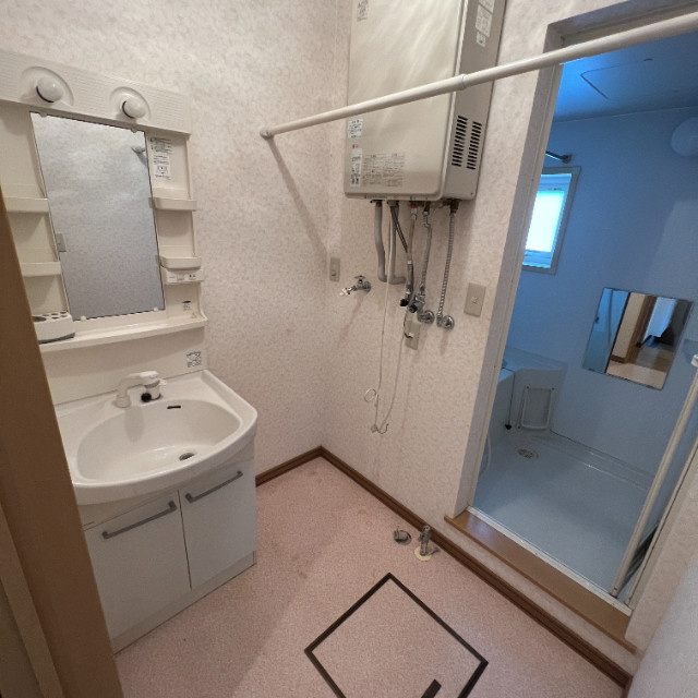 クレールＭの洗面所