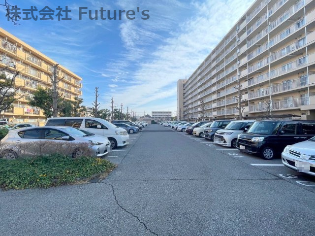 コープ野村南流山弐番街2号棟の駐車場|敷地内駐車場（要空き・料金確認）