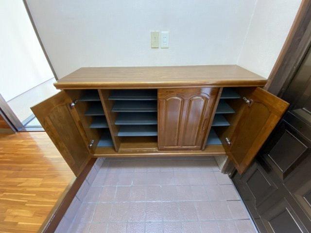 大川市中八院　中古住宅の玄関