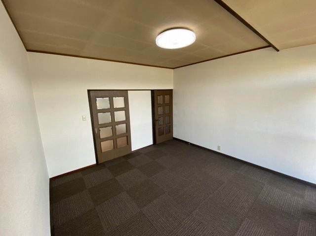 大川市中八院　中古住宅の洋室