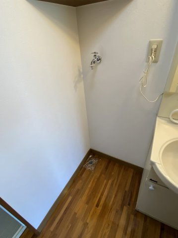 大川市中八院　中古住宅のランドリースペース