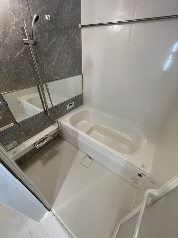 アテリア弐番館の浴室