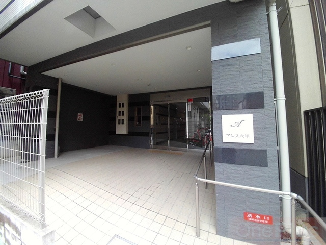 アレス六甲のエントランス|建物の内部です