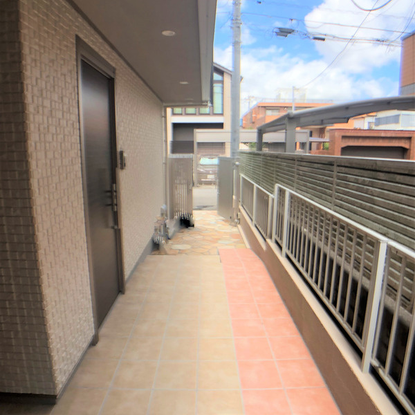 シャーメゾン幕張本郷のロビー