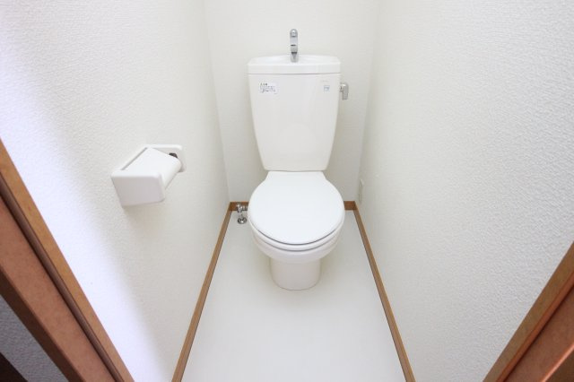 レオパレスAZUREのトイレ