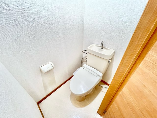 ミクロコスモスのトイレ|※別部屋参考写真
