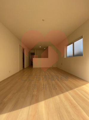 【居間・リビング】 | 岸和田市神須屋町3丁目戸建