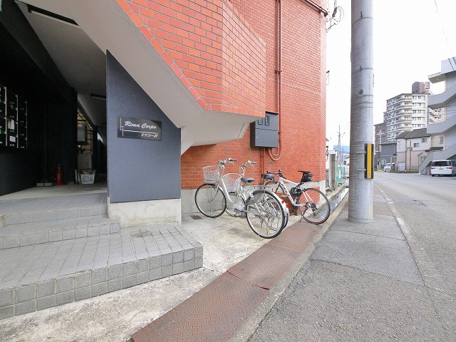 リマコーポのその他共用部分|自転車置き場