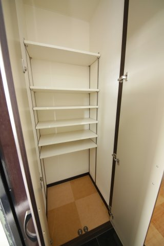サニーハウス伏見の収納