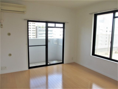 【居間・リビング】 | エンクレスト渡辺通　★プライスホームなら仲介手数料0円です★