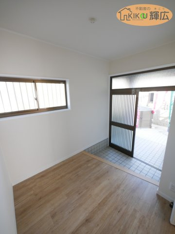 【玄関】 | 加古郡稲美町国岡　中古戸建