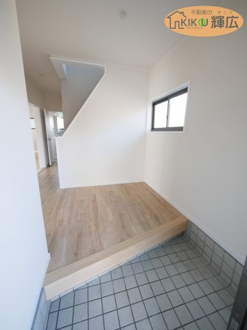 【玄関】 | 加古郡稲美町国岡　中古戸建