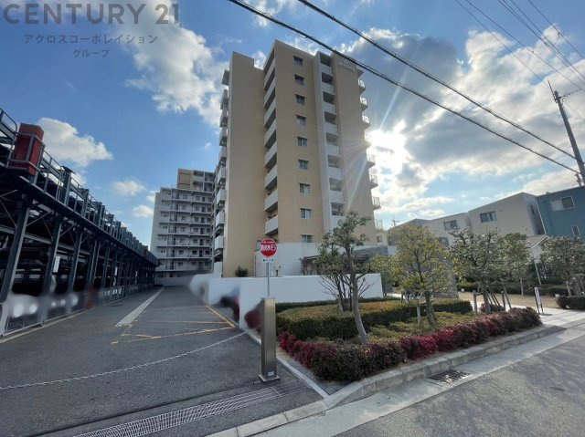 鉄筋コンクリート造10階建て
