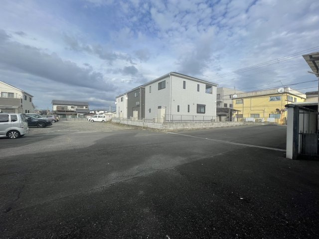 キリンモータープールの駐車場