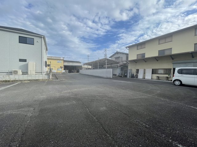 キリンモータープールの駐車場