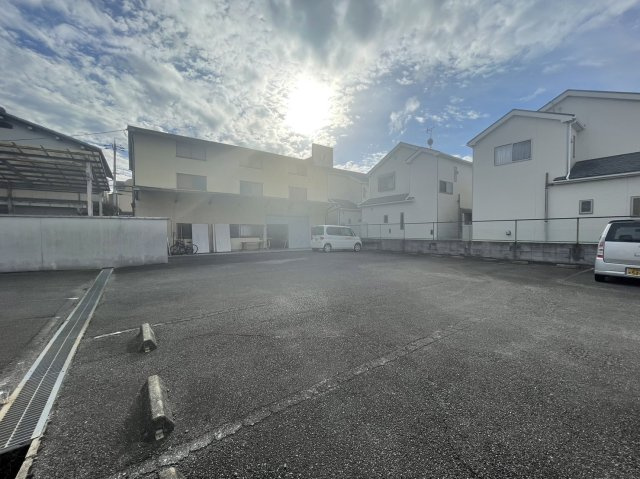 キリンモータープールの駐車場