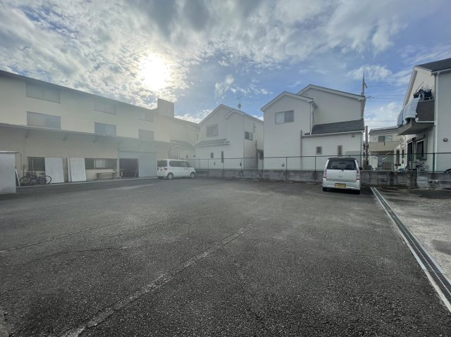 キリンモータープールの駐車場