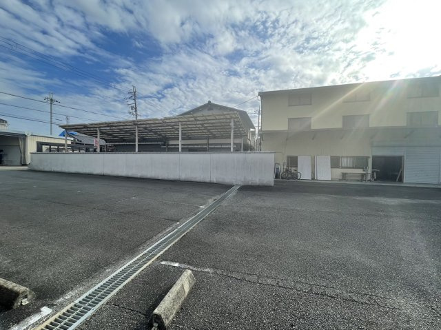 キリンモータープールの駐車場