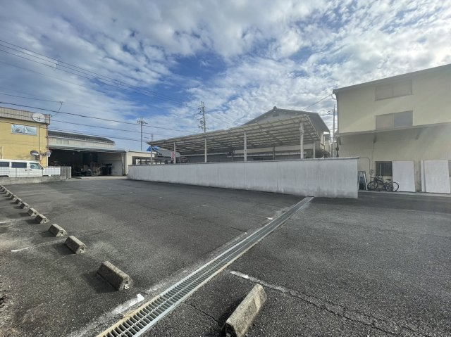 キリンモータープールの駐車場