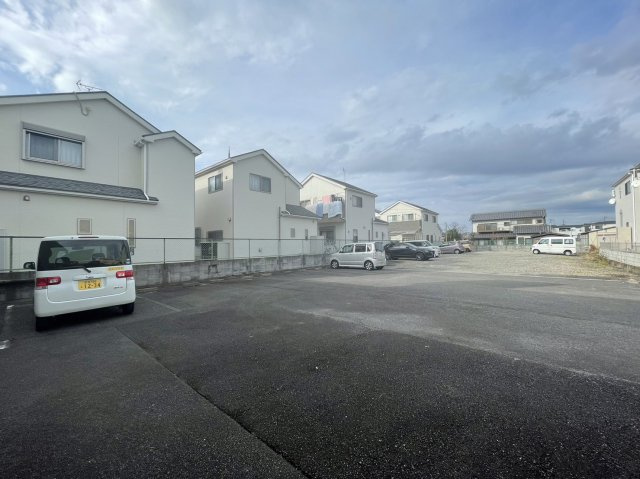 キリンモータープールの駐車場