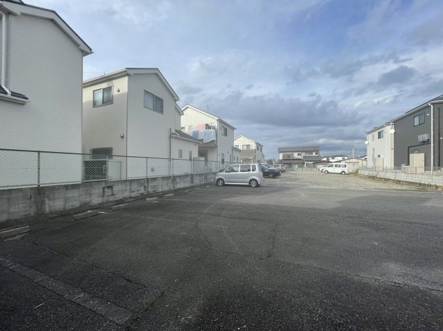 キリンモータープールの駐車場