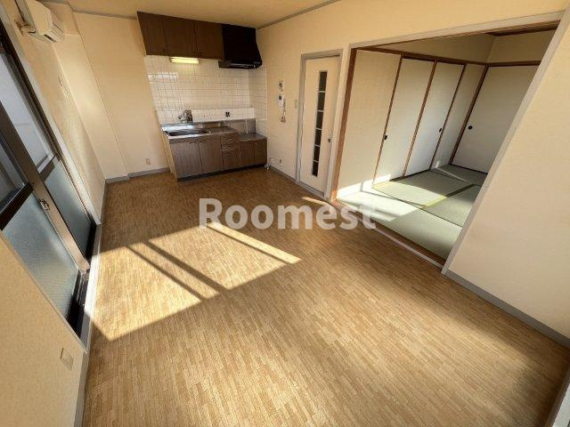 アルファアネックスの居間・リビング|ゆったりとした居間です