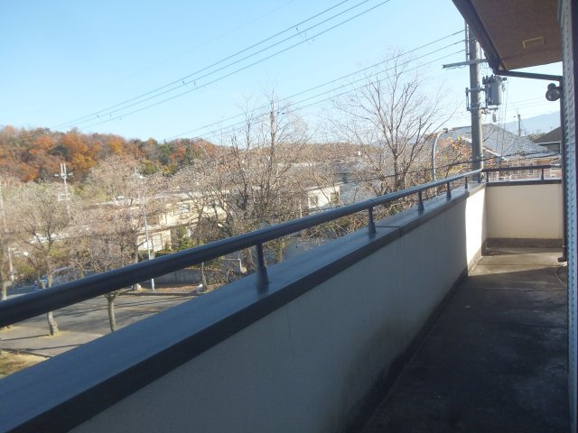 【バルコニー】