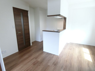 【居間・リビング】