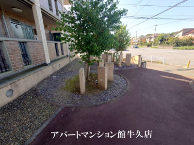 【エントランス】 | グランドセントレア888　B