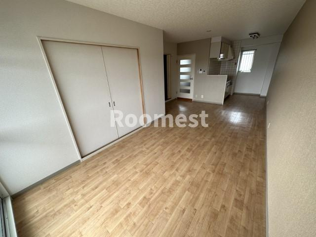 エステートピア香呂の居間・リビング|こちらのリビングで趣味の時間をお楽しみください