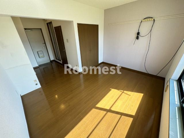 エステートピア香呂Ⅱの居間・リビング|おしゃれなリビングです