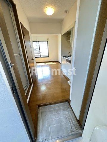 エステートピア香呂Ⅱの玄関|シンプルで使いやすい玄関です