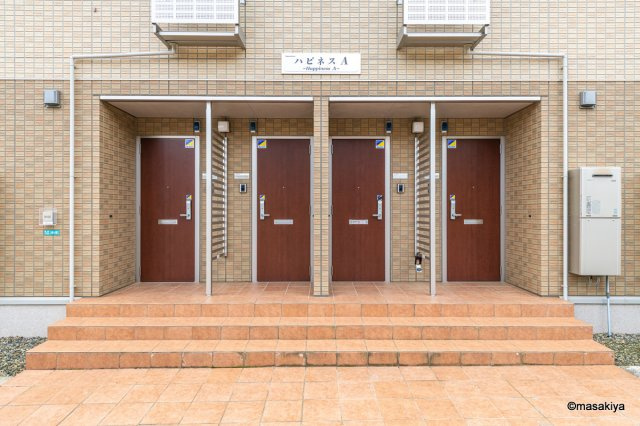 ハピネスＡのエントランス