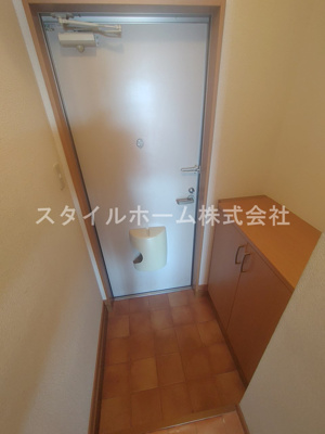 【玄関】 | シャルマンドミール | 別部屋写真です。