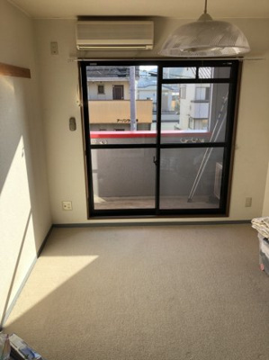 【居間・リビング】 | グランダノワ | 内装は落ち着いています