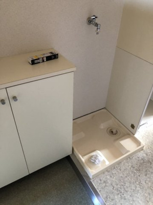 【設備】 | グランダノワ | 玄関収納・洗濯機置き場の防水パンです