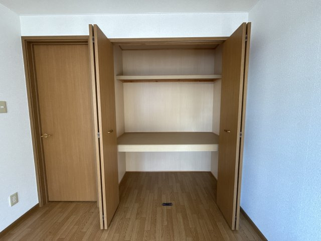 オーブリー　Ｔ・Ｙの収納