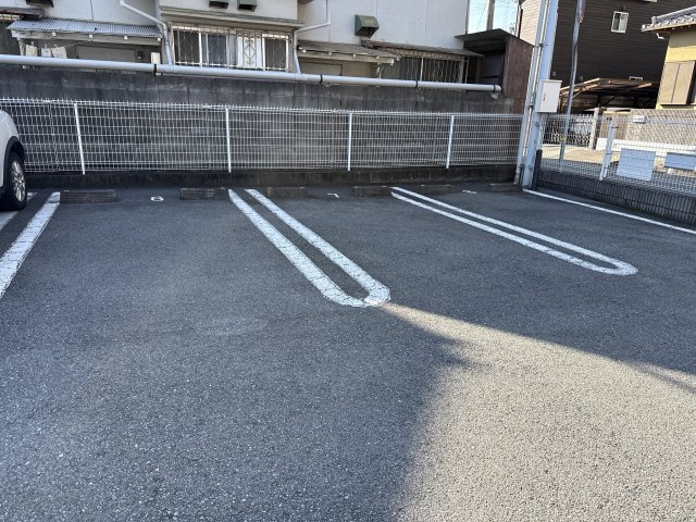オーブリー　Ｔ・Ｙの駐車場