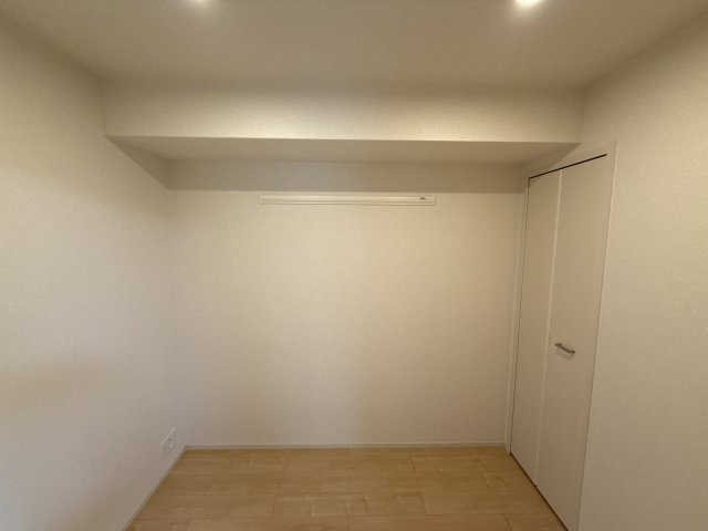 ソリッソ三条の寝室