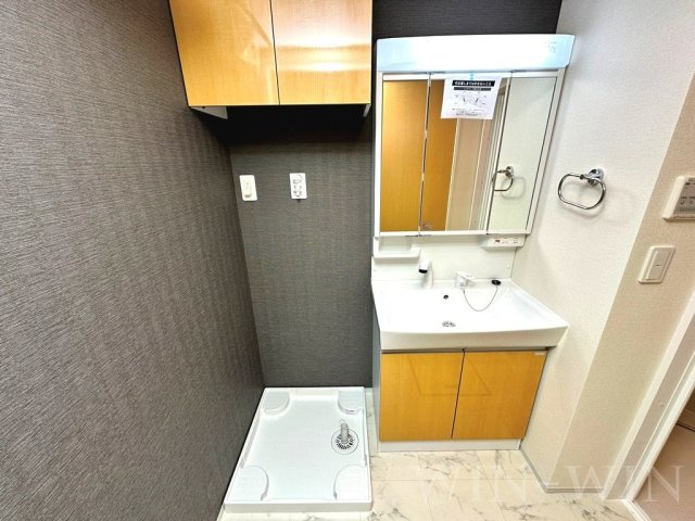 エ・ヴィーバ草間の独立洗面台